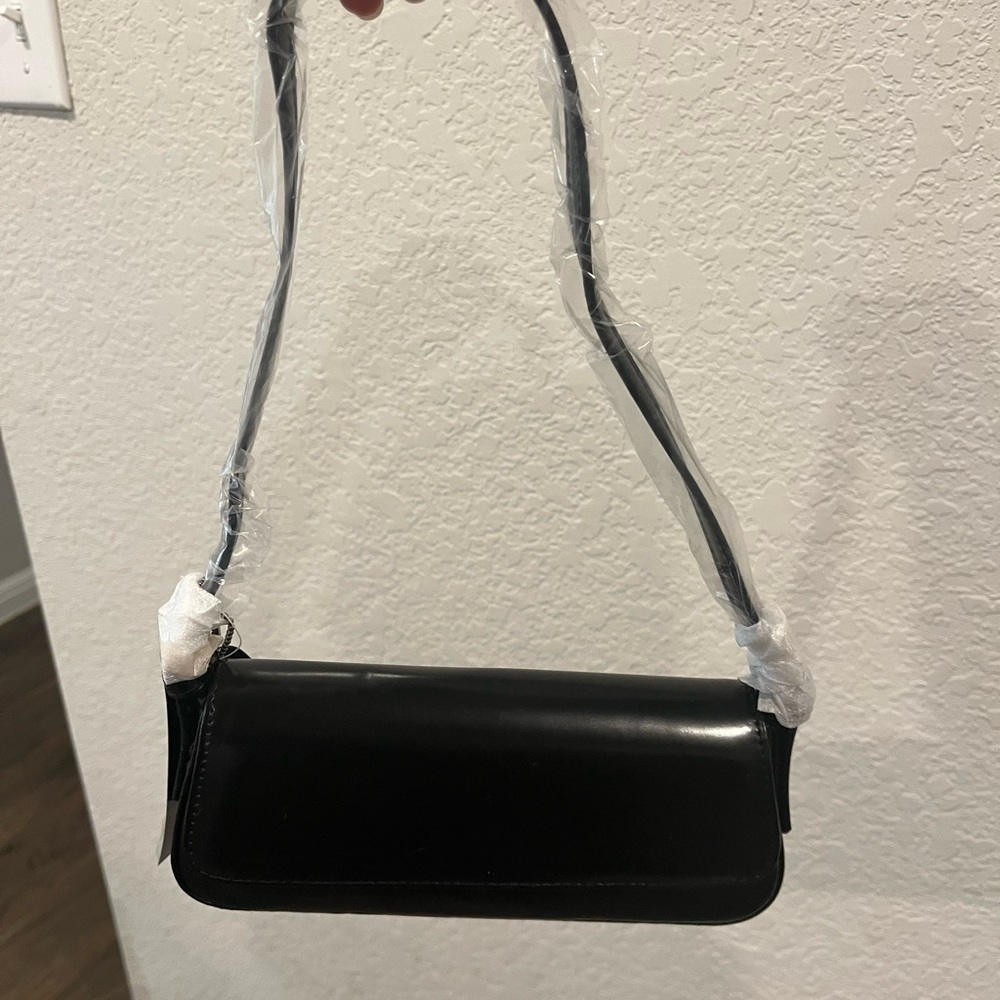 Chic Black Women's Shoulder Bag